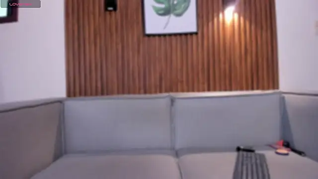 Snapshot of seraphine_arabic chatting on March 10, 2:33 pm seraphine arabic online show from March 10, 2:33 pm