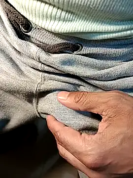 Gallo001 online show from November 25, 3:06 am