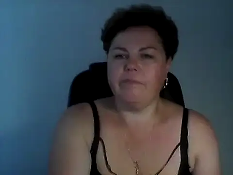 Snapshot of EllaLove2277 chatting on September 13, 1:33 pm EllaLove2277 online show from September 13, 1:33 pm