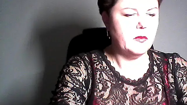 Snapshot of EllaLove2277 chatting on October 19, 5:24 pm EllaLove2277 online show from October 19, 5:24 pm