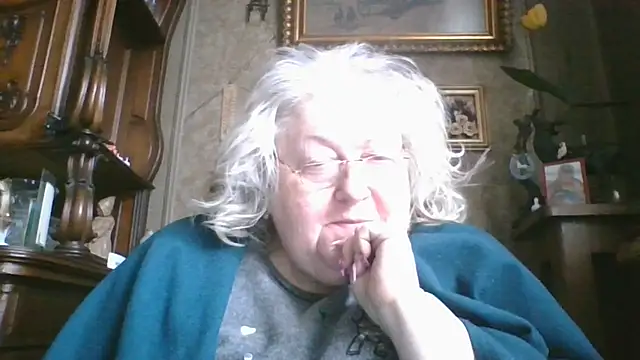 Snapshot of Lala-Love56 chatting on February 23, 7:06 am Lala-Love56 online show from February 23, 7:06 am