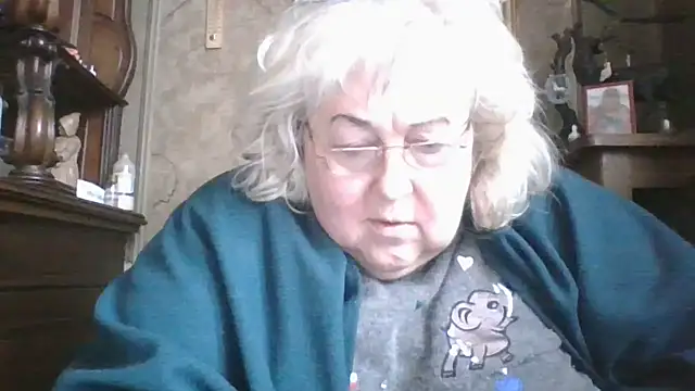 Snapshot of Lala-Love56 chatting on March 2, 11:06 am Lala-Love56 online show from March 2, 11:06 am