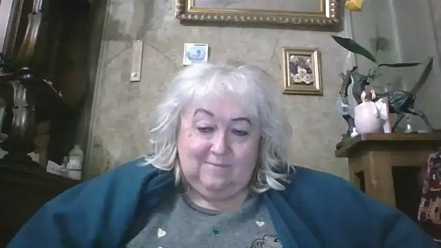 Snapshot of Lala-Love56 chatting on March 18, 5:27 pm Lala-Love56 online show from March 18, 5:27 pm