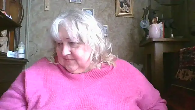 Snapshot of Lala-Love56 chatting on April 8, 9:09 am Lala-Love56 online show from April 8, 9:09 am