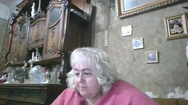 Snapshot of Lala-Love56 chatting on April 18, 7:18 pm Lala-Love56 online show from April 18, 7:18 pm