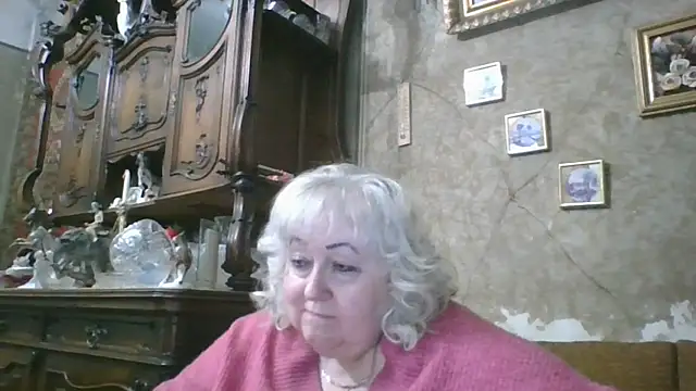 Snapshot of Lala-Love56 chatting on April 24, 6:32 pm Lala-Love56 online show from April 24, 6:32 pm