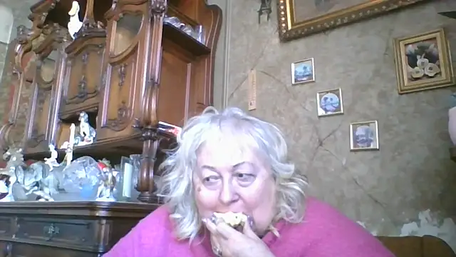 Snapshot of Lala-Love56 chatting on April 26, 2:37 pm Lala-Love56 online show from April 26, 2:37 pm