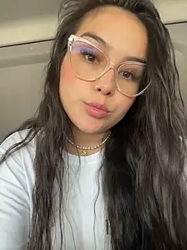 amberbakee online show from November 10, 4:17 pm