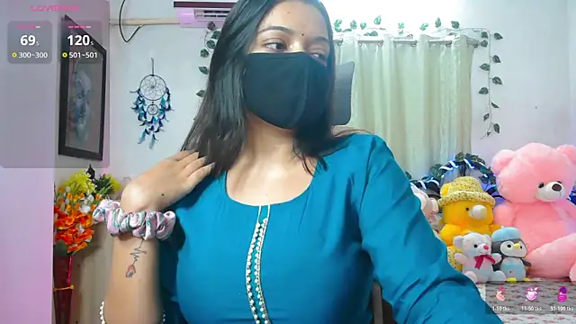 Snapshot of WildDimpi_0 chatting on April 25, 4:37 pm WildDimpi 0 online show from April 25, 4:37 pm