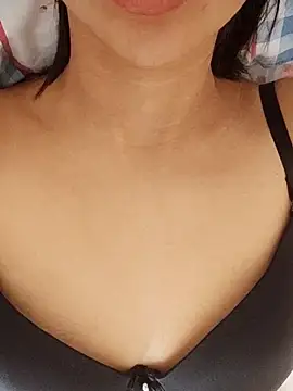 bebeksiii online show from October 28, 8:18 am