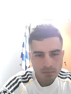 Andr3s69xxx online show from September 13, 7:35 pm