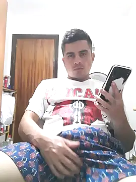 Andr3s69xxx online show from September 22, 7:05 pm