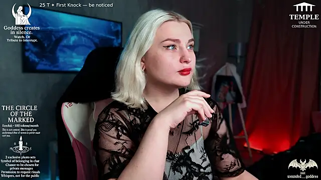 Wounded Goddess  online show from November 15, 5:49 am