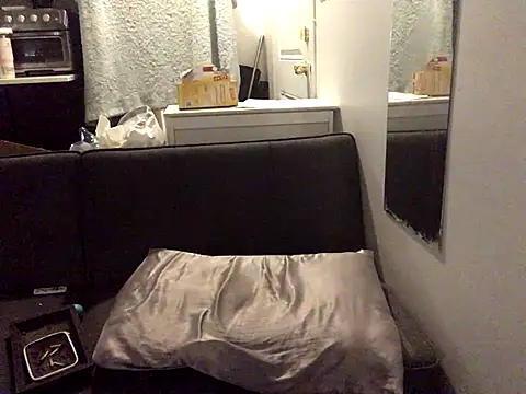 littyleesh1 online show from November 13, 10:41 pm