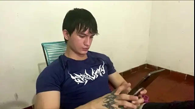 ErickWalton online show from September 22, 5:20 am