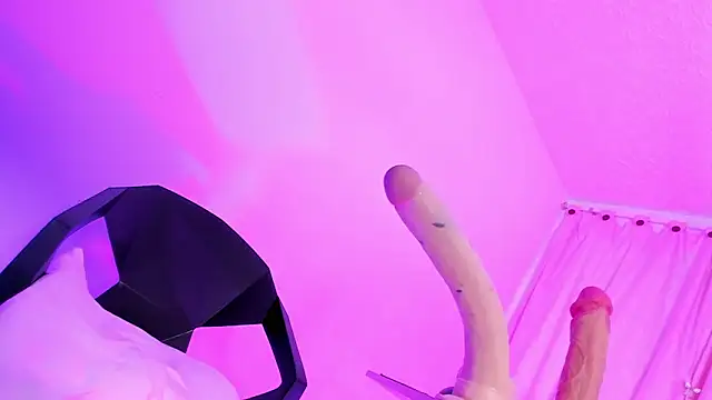 francesca suzett  online show from October 11, 8:07 pm