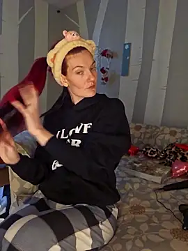 Blossom94 online show from March 14, 7:30 pm