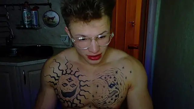 Snapshot of James__Noah chatting on September 25, 9:18 pm James Noah online show from September 25, 9:18 pm