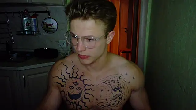 Snapshot of James__Noah chatting on September 26, 9:08 pm James Noah online show from September 26, 9:08 pm