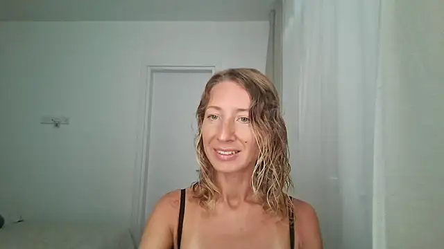 Snapshot of Paevoa chatting on September 9, 8:58 am Paevoa online show from September 9, 8:58 am