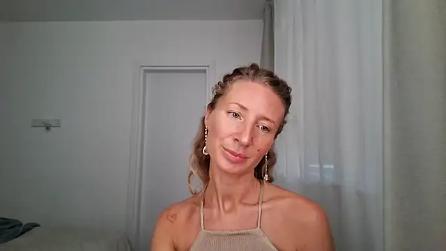 Snapshot of Paevoa chatting on September 12, 7:08 am Paevoa online show from September 12, 7:08 am