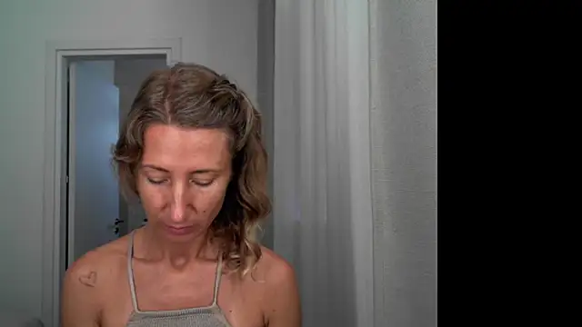 Snapshot of Paevoa chatting on September 26, 8:07 am Paevoa online show from September 26, 8:07 am