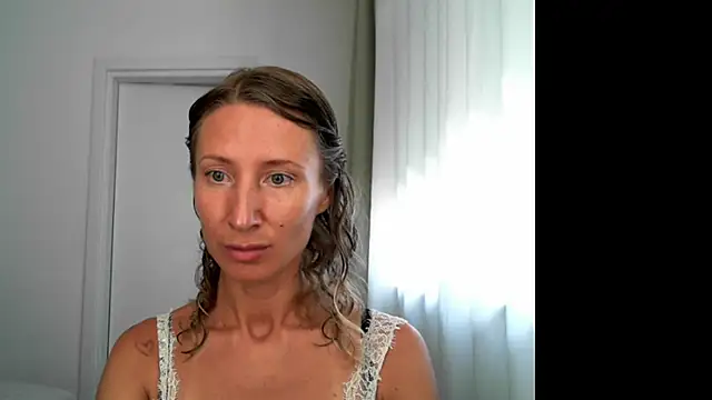 Snapshot of Paevoa chatting on October 2, 8:43 am Paevoa online show from October 2, 8:43 am