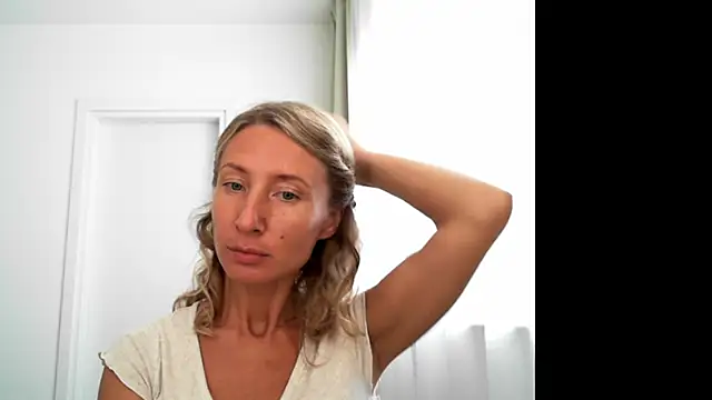 Snapshot of Paevoa chatting on October 8, 8:45 am Paevoa online show from October 8, 8:45 am