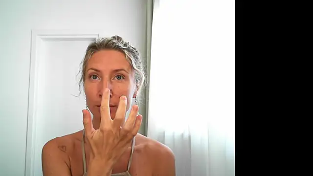 Snapshot of Paevoa chatting on October 13, 7:30 am Paevoa online show from October 13, 7:30 am