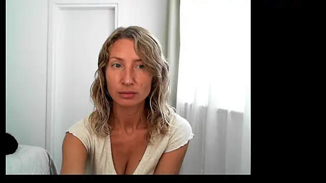 Snapshot of Paevoa chatting on October 30, 9:00 am Paevoa online show from October 30, 9:00 am