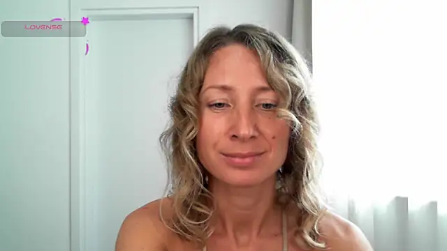 Snapshot of Paevoa chatting on January 8, 11:45 am Paevoa online show from January 8, 11:45 am