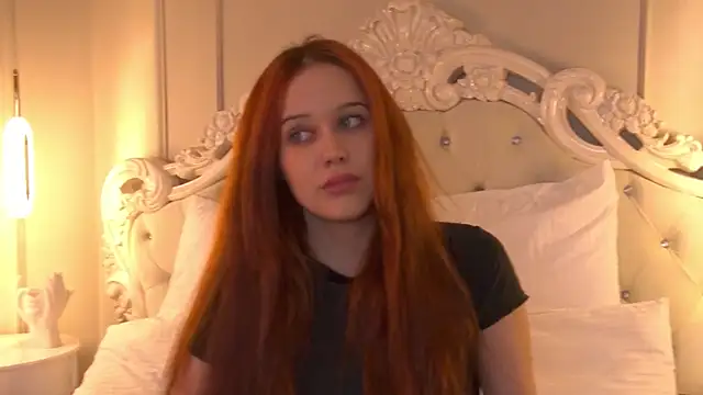 AnnaVelisse online show from September 19, 8:05 am