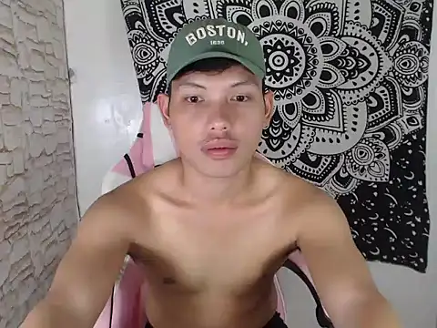 Snapshot of coxckydale chatting on October 15, 5:40 am coxckydale online show from October 15, 5:40 am