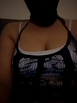 Snapshot of Jolielatina chatting on September 9, 8:19 pm Jolielatina online show from September 9, 8:19 pm