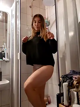 story of sarah online show from April 10, 8:57 pm