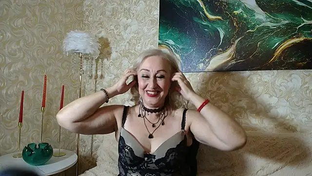 Snapshot of _Sara__Smith_ chatting on September 30, 3:33 am Sara Smith online show from September 30, 3:33 am