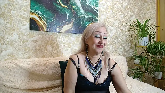 Snapshot of _Sara__Smith_ chatting on October 11, 4:12 am Sara Smith online show from October 11, 4:12 am