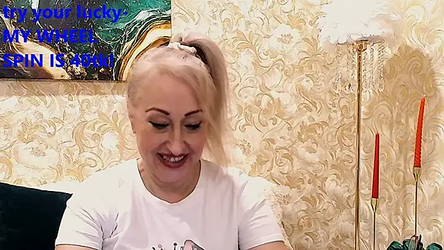  Sara  Smith  online show from November 24, 6:35 am