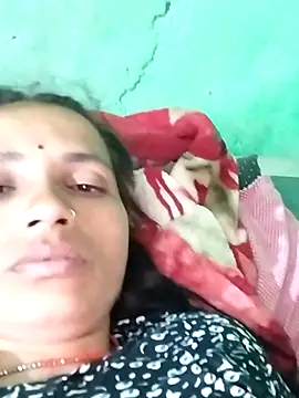 KIRTI12 HOT online show from November 22, 8:41 pm