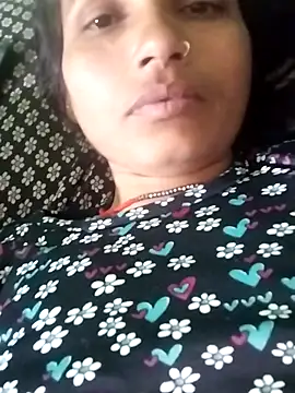 KIRTI12 HOT online show from December 4, 5:32 pm