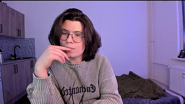 Snapshot of Derek_Shameless chatting on February 25, 8:29 pm Derek Shameless online show from February 25, 8:29 pm