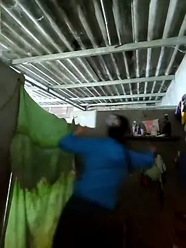 Yumyum kiw online show from December 15, 12:20 pm