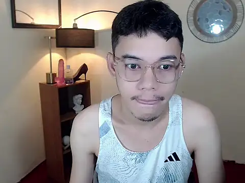 Snapshot of keirflorianxx chatting on September 25, 7:23 am keirflorianxx online show from September 25, 7:23 am