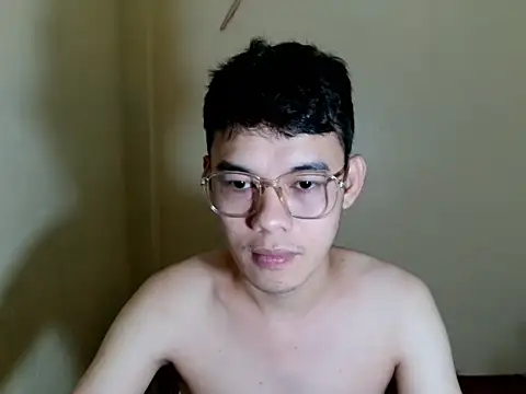 Snapshot of keirflorianxx chatting on October 11, 7:56 pm keirflorianxx online show from October 11, 7:56 pm