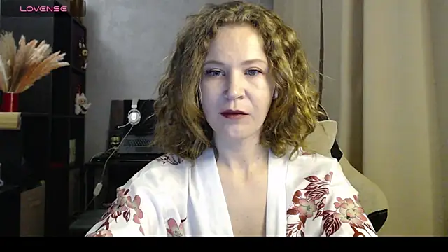 harpermoss online show from September 15, 7:14 pm