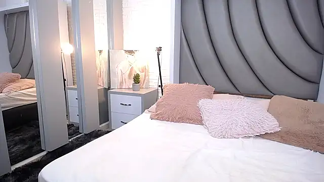 Snapshot of Luciana_Graay chatting on September 23, 2:20 pm Luciana Graay online show from September 23, 2:20 pm