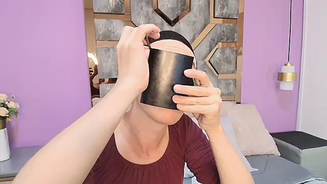 Electra Gosselin online show from September 11, 7:47 pm