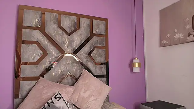 Electra Gosselin online show from October 7, 12:13 pm