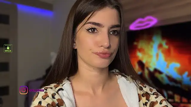 Snapshot of SofI-Play chatting on September 16, 6:53 pm SofI-Play online show from September 16, 6:53 pm