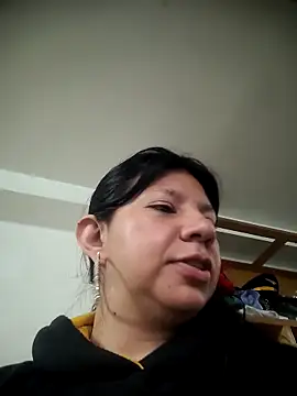 kinky momm online show from October 24, 1:51 pm